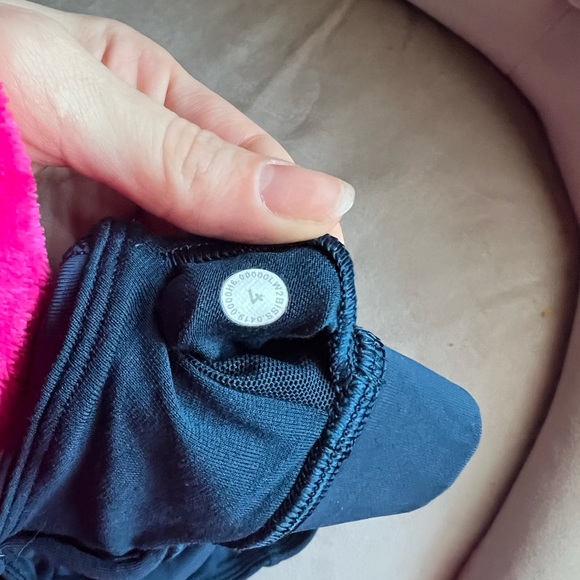 LULULEMON DEEP SEA BLUE SPORTS BRA - 4 - Picture 3 of 3